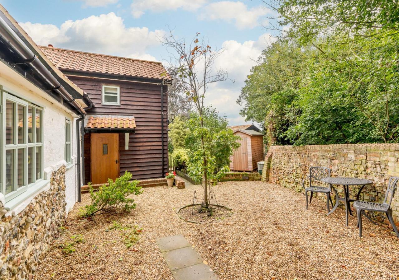 Wisteria Cottage Snape  Buitenkant foto